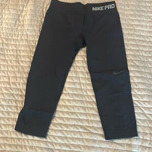Nike Dri Fit crop leggings